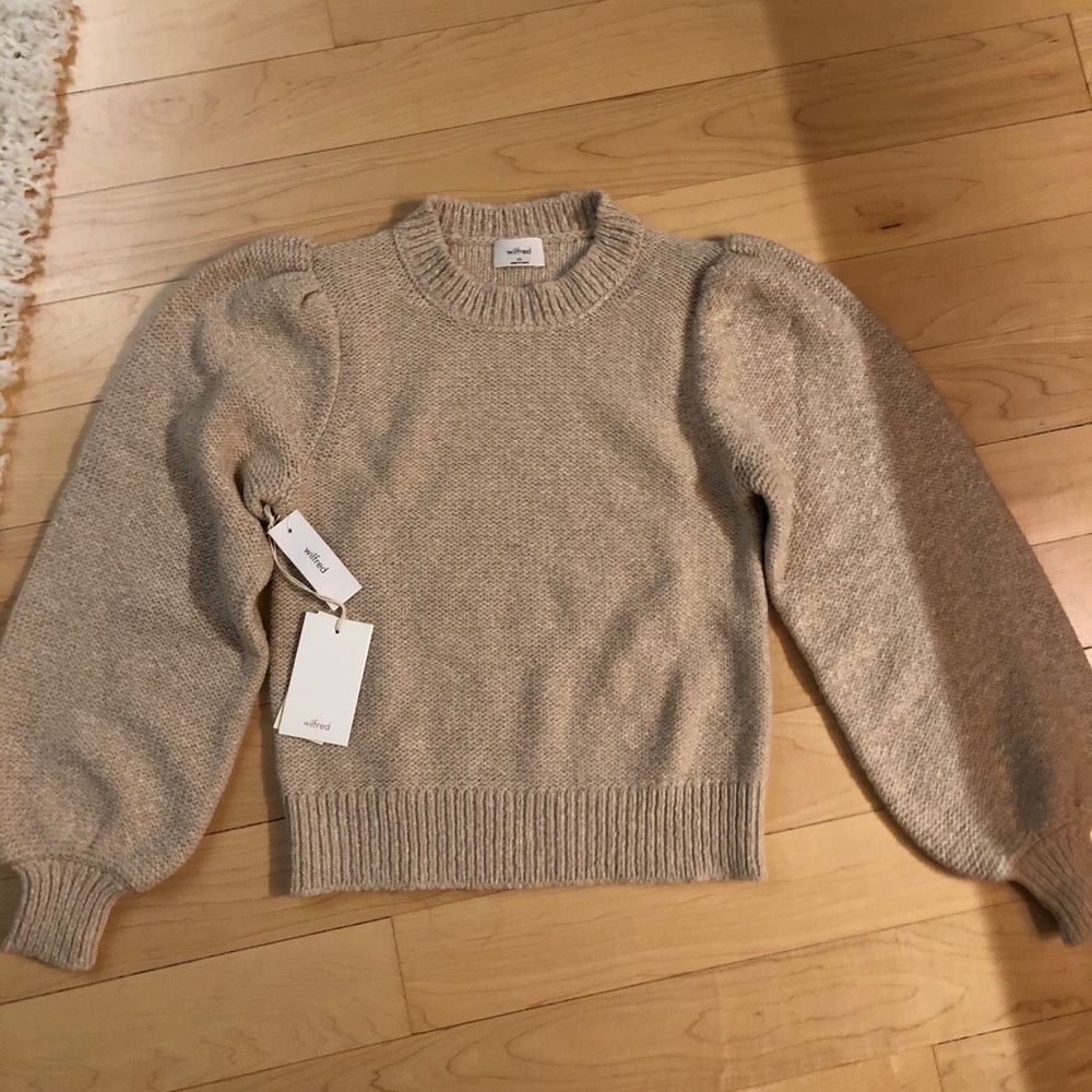 Aritzia sweater